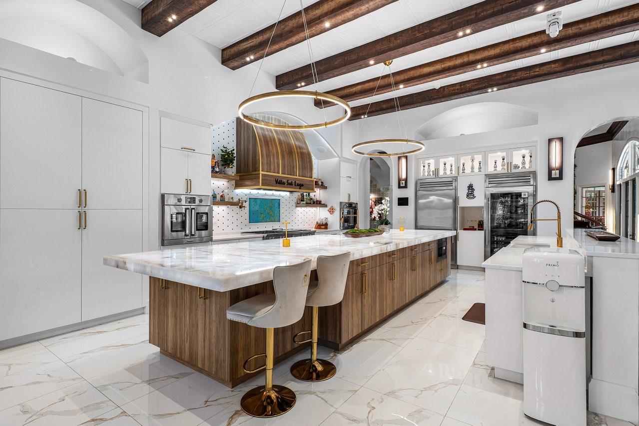 Foxe Chase - Residential