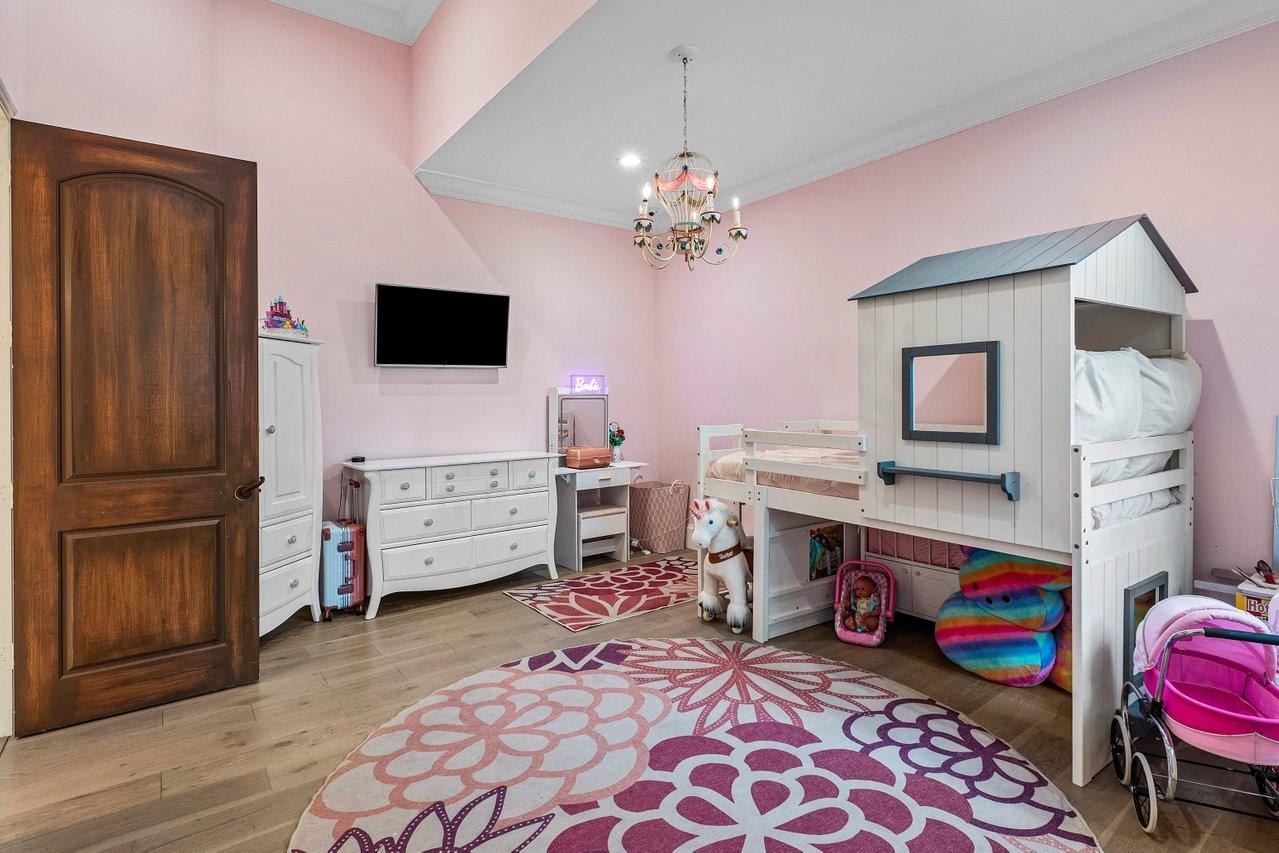 Foxe Chase - Residential