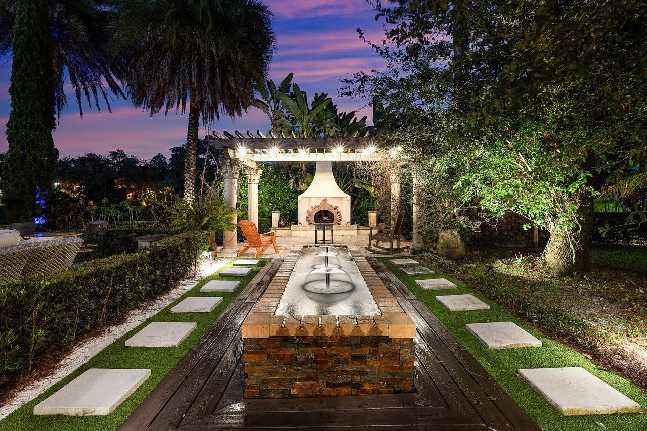 16389 Bridlewood Circle