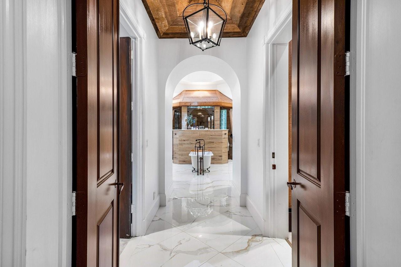 Foxe Chase - Residential