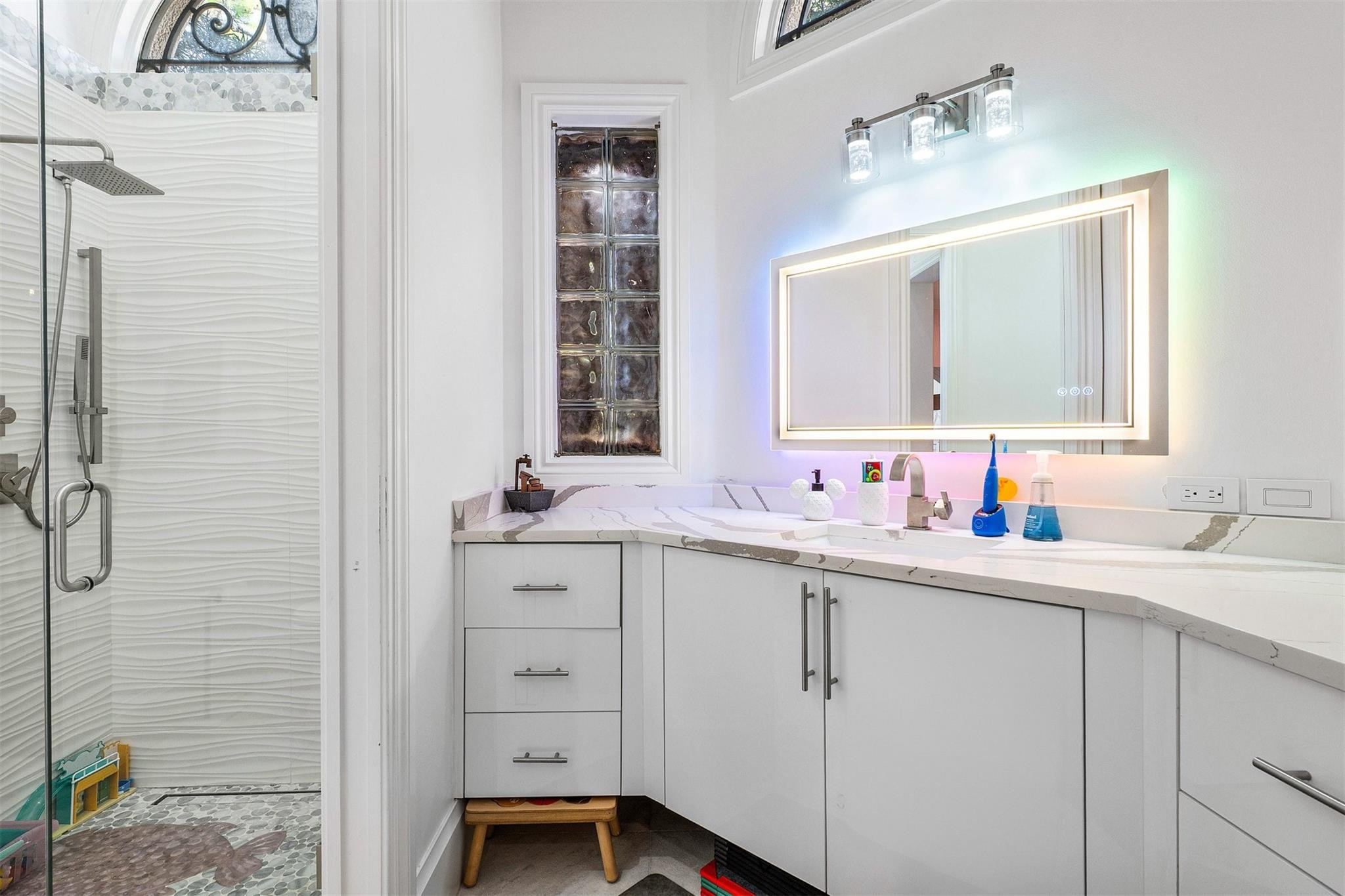 Foxe Chase - Residential