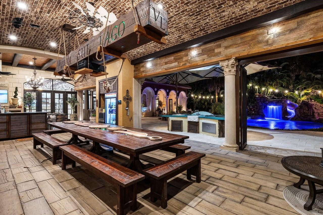 16389 Bridlewood Circle