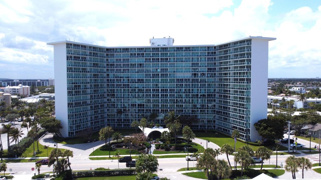 Photo of 333 NE 21st Avenue #1704, Deerfield Beach, FL 33441 (MLS # B26026448)