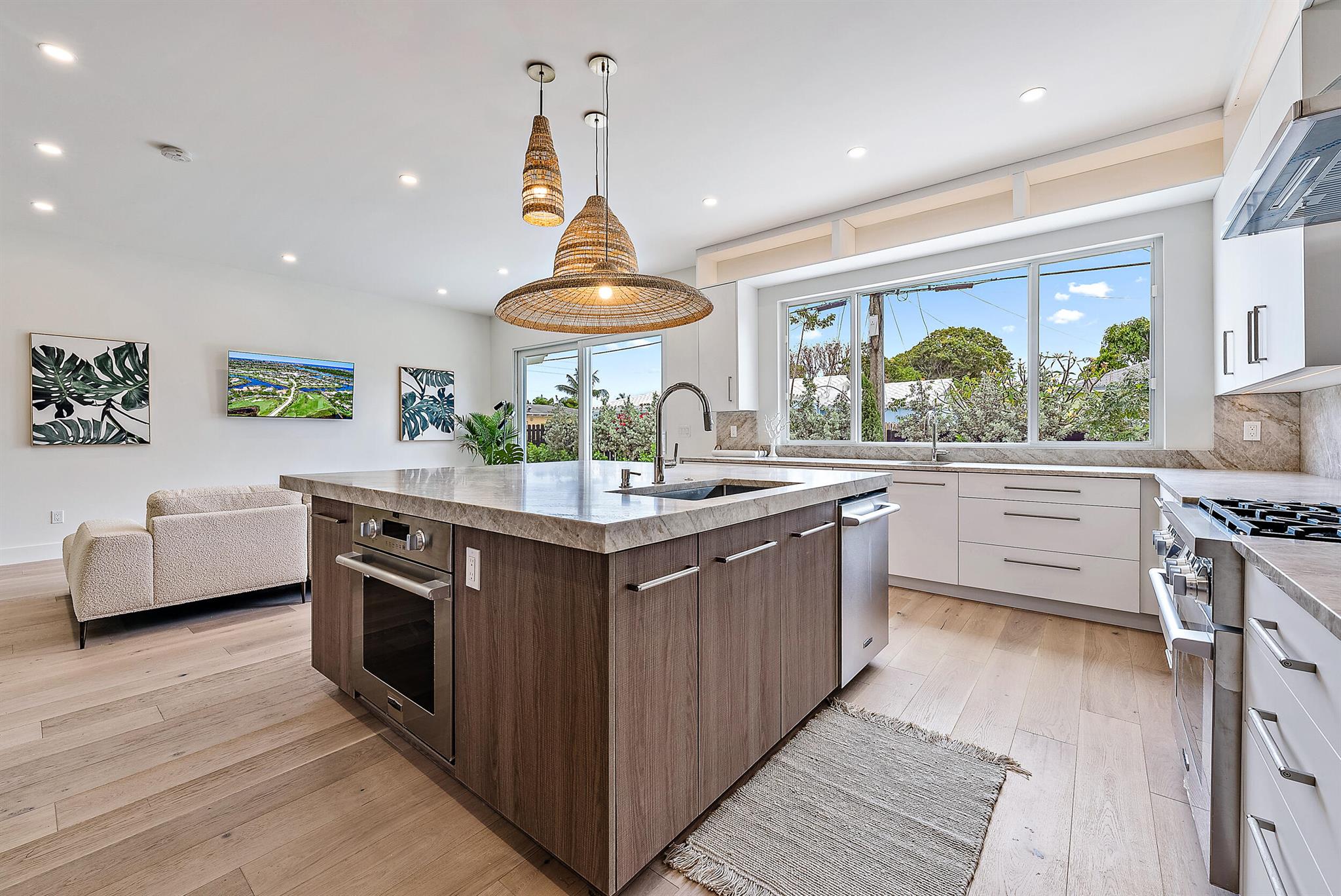 EDMOR ESTS ADD TO WPB IN - Residential Lease