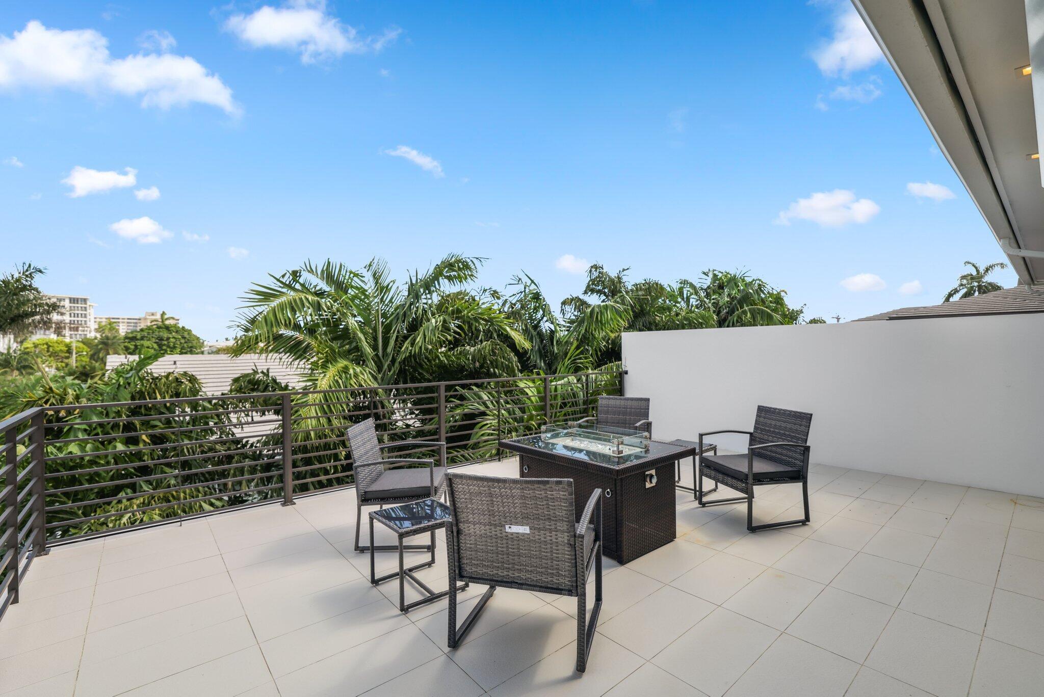 215 MACFARLANE PLAT - Residential