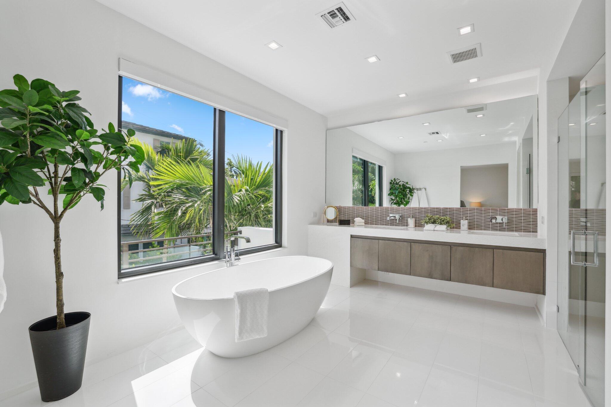 215 MACFARLANE PLAT - Residential