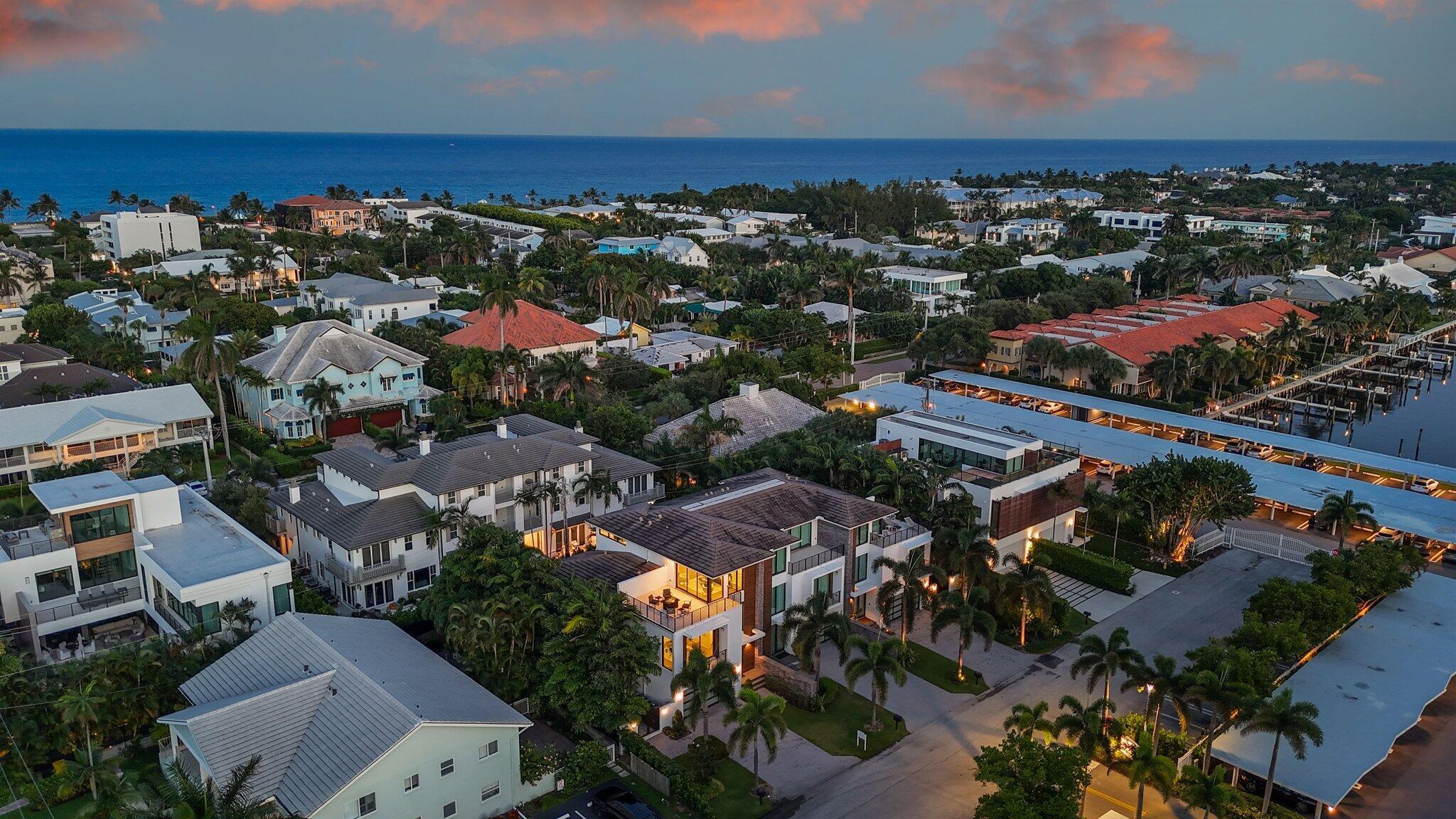 215 MACFARLANE PLAT - Residential