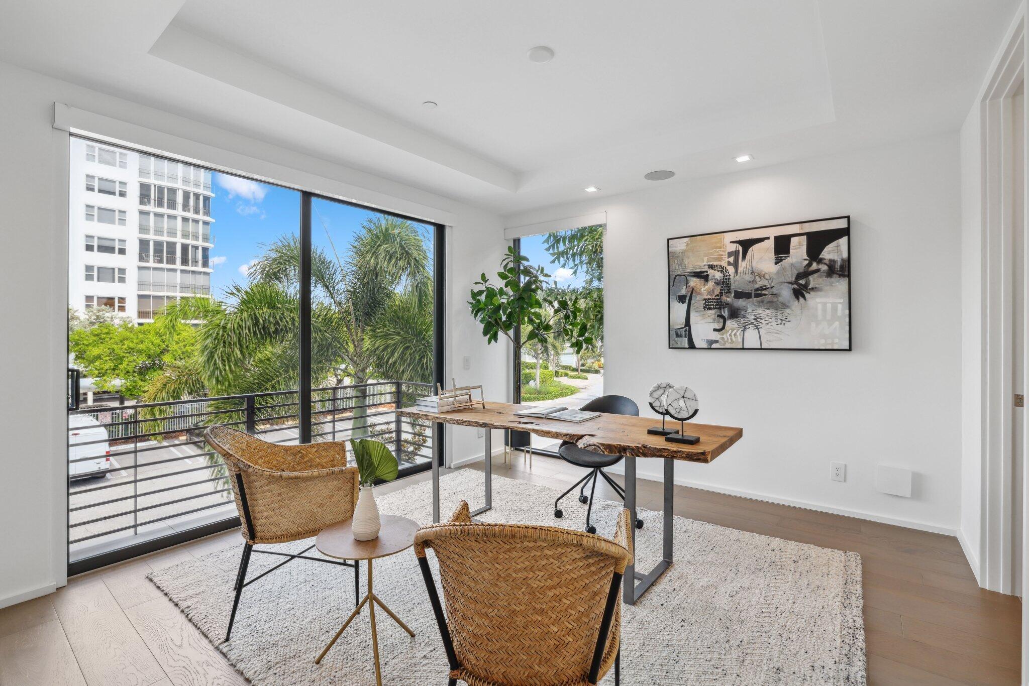 215 MACFARLANE PLAT - Residential