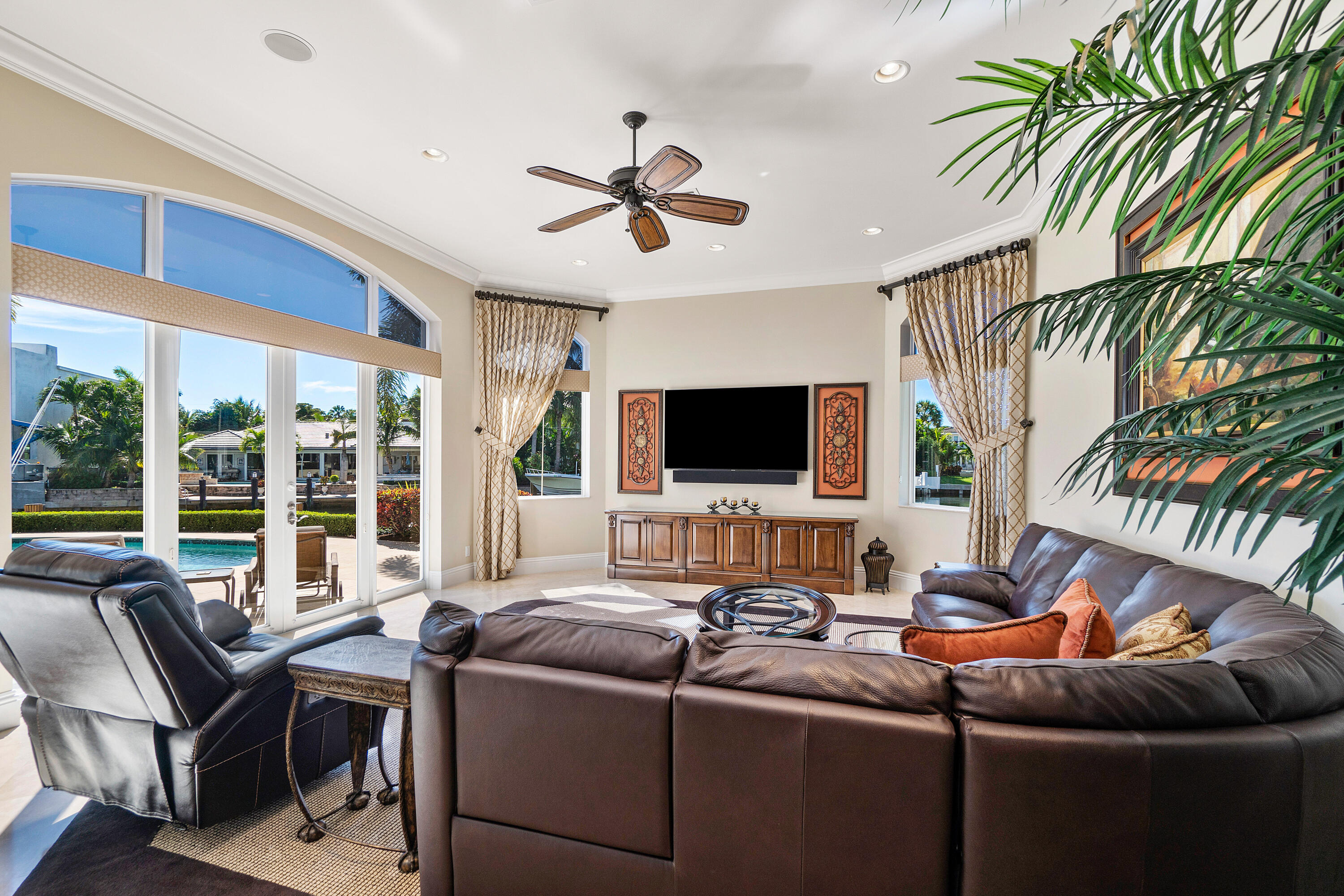 LAKE ROGERS ISLE UNIT E I - Residential