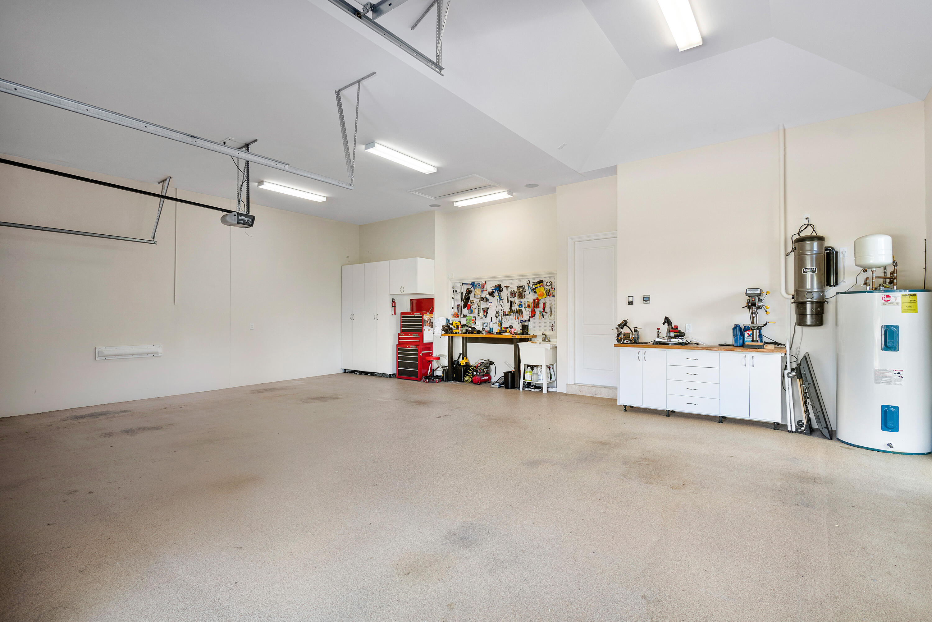 LAKE ROGERS ISLE UNIT E I - Residential