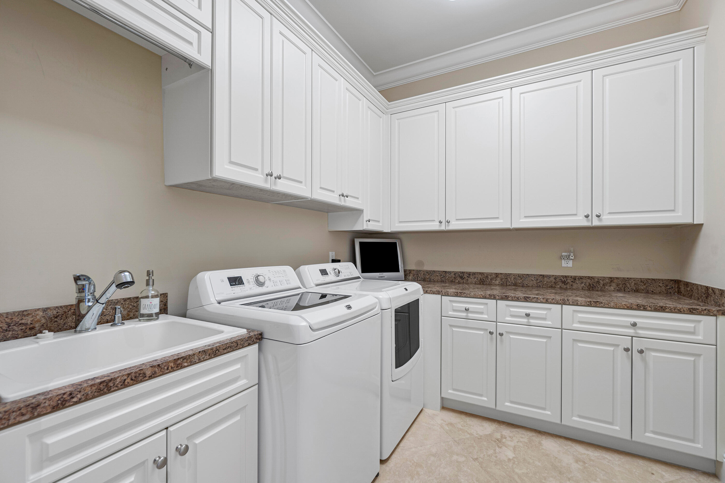 LAKE ROGERS ISLE UNIT E I - Residential