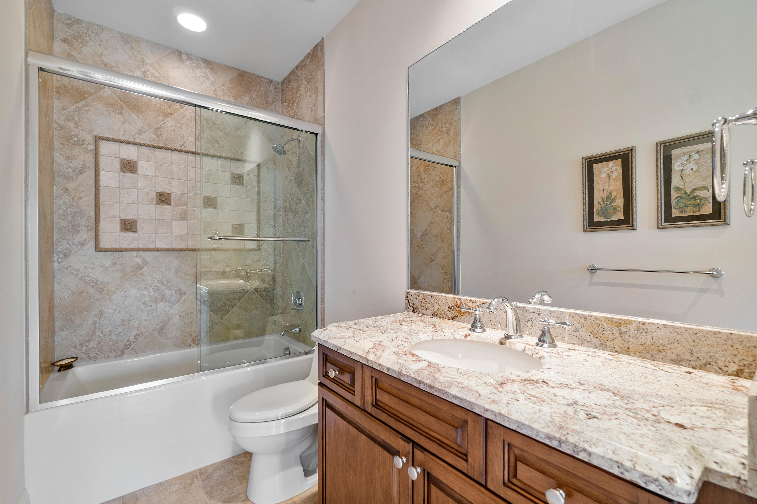 LAKE ROGERS ISLE UNIT E I - Residential