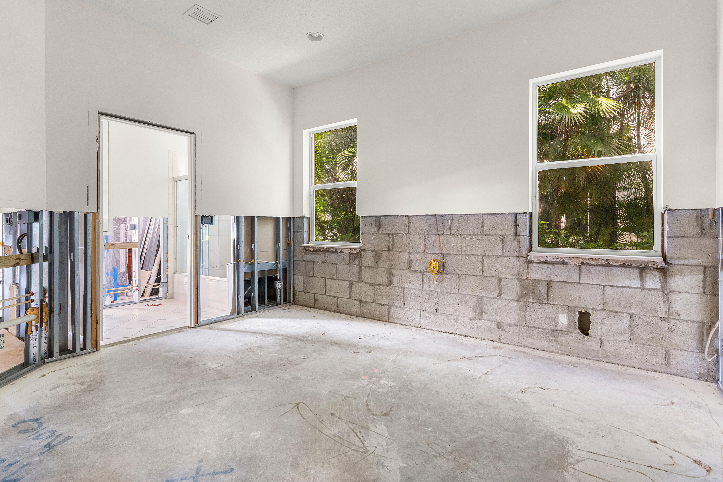 Mizner Country Club - Residential