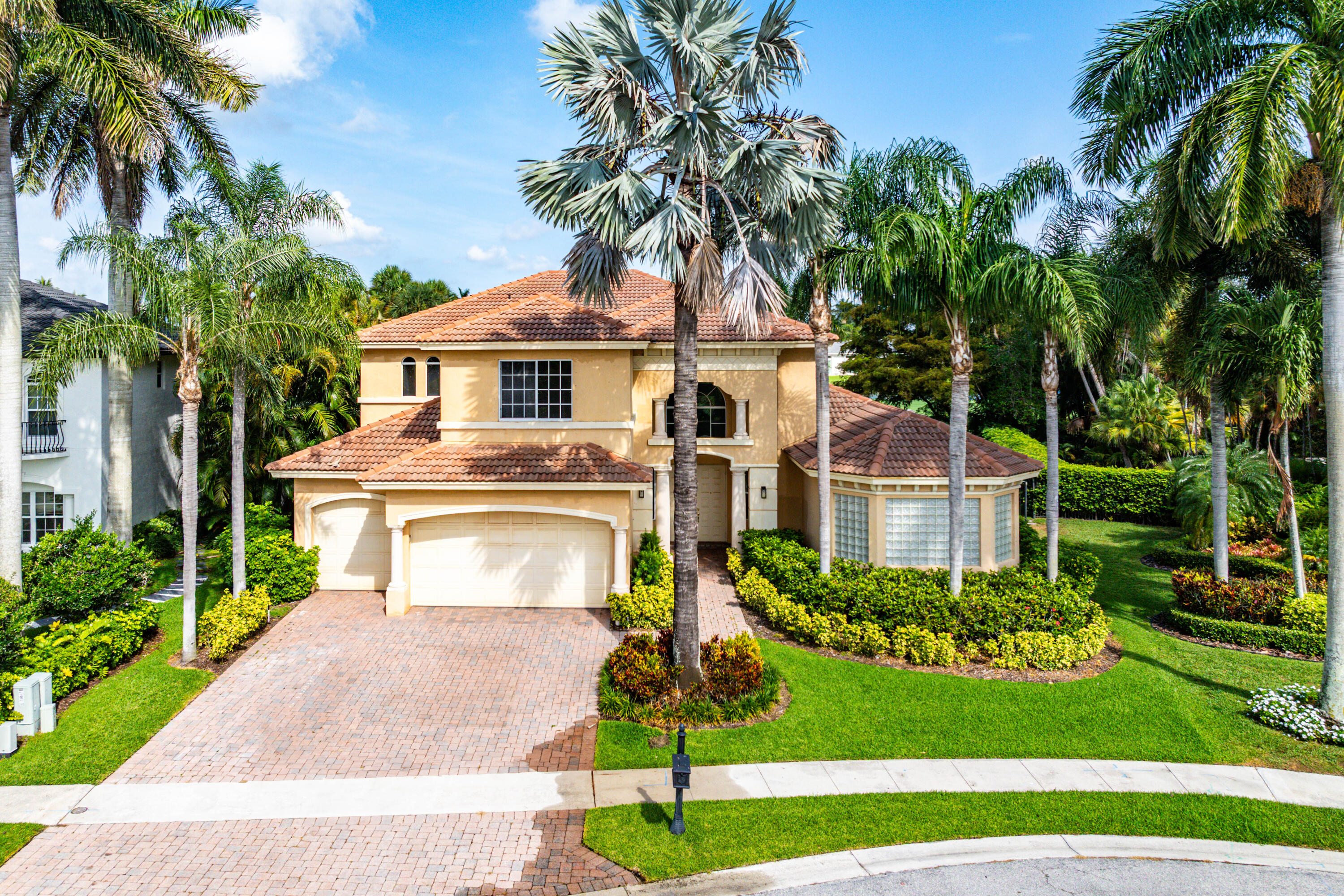 Mizner Country Club - Residential