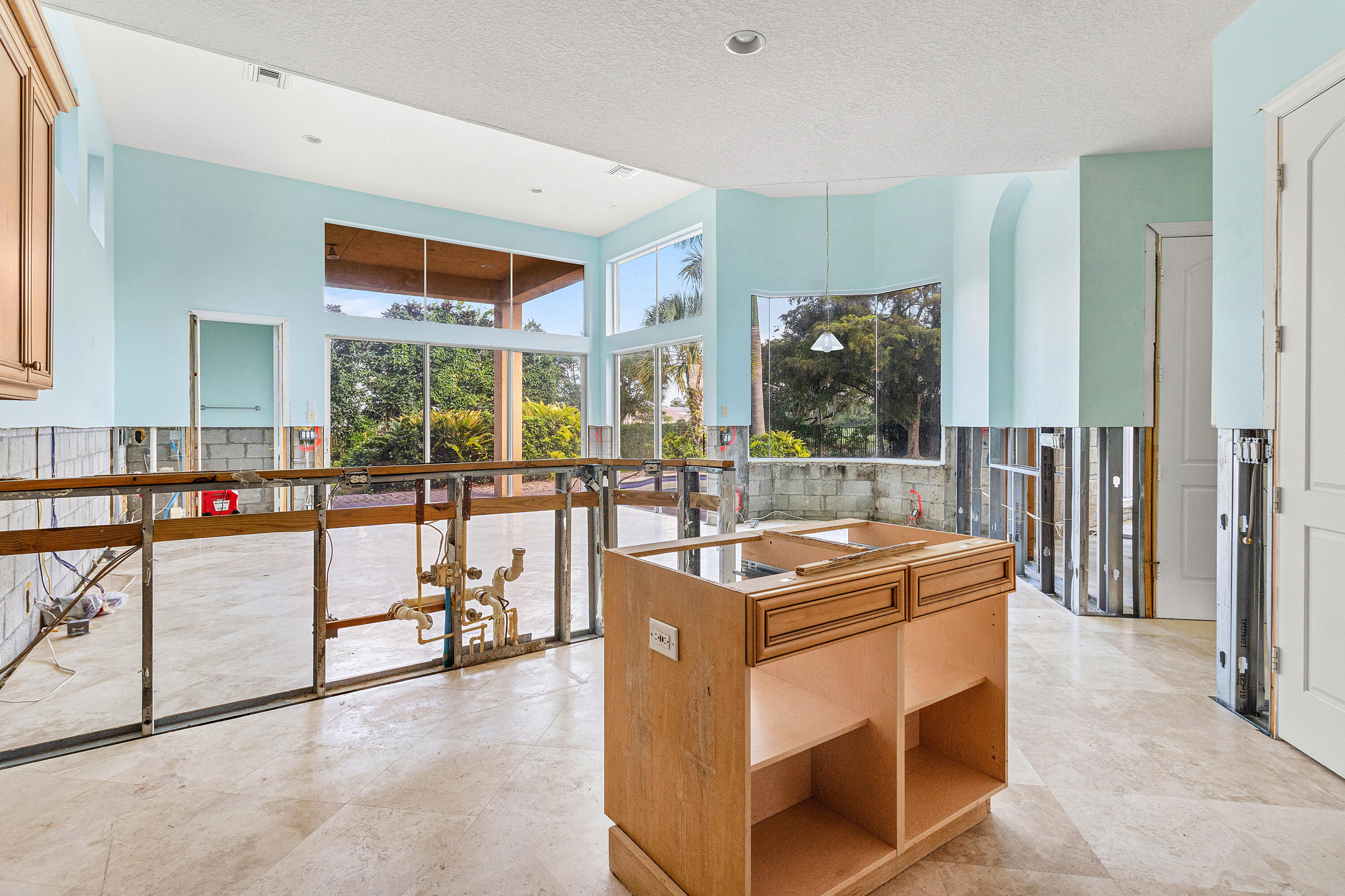 Mizner Country Club - Residential