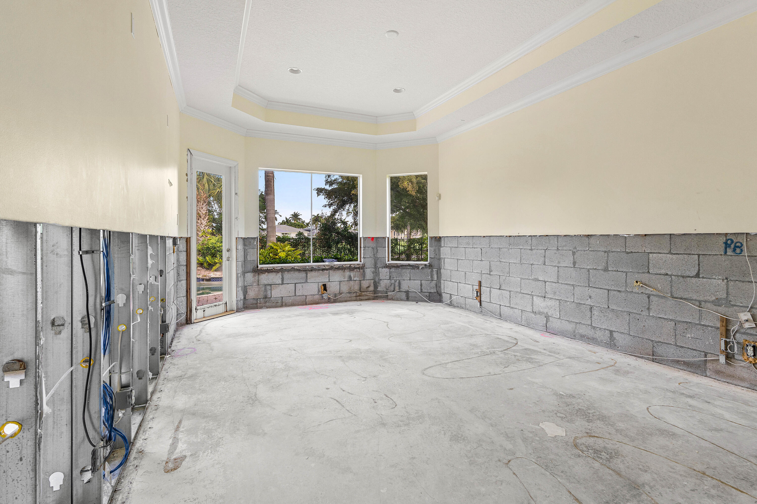 Mizner Country Club - Residential