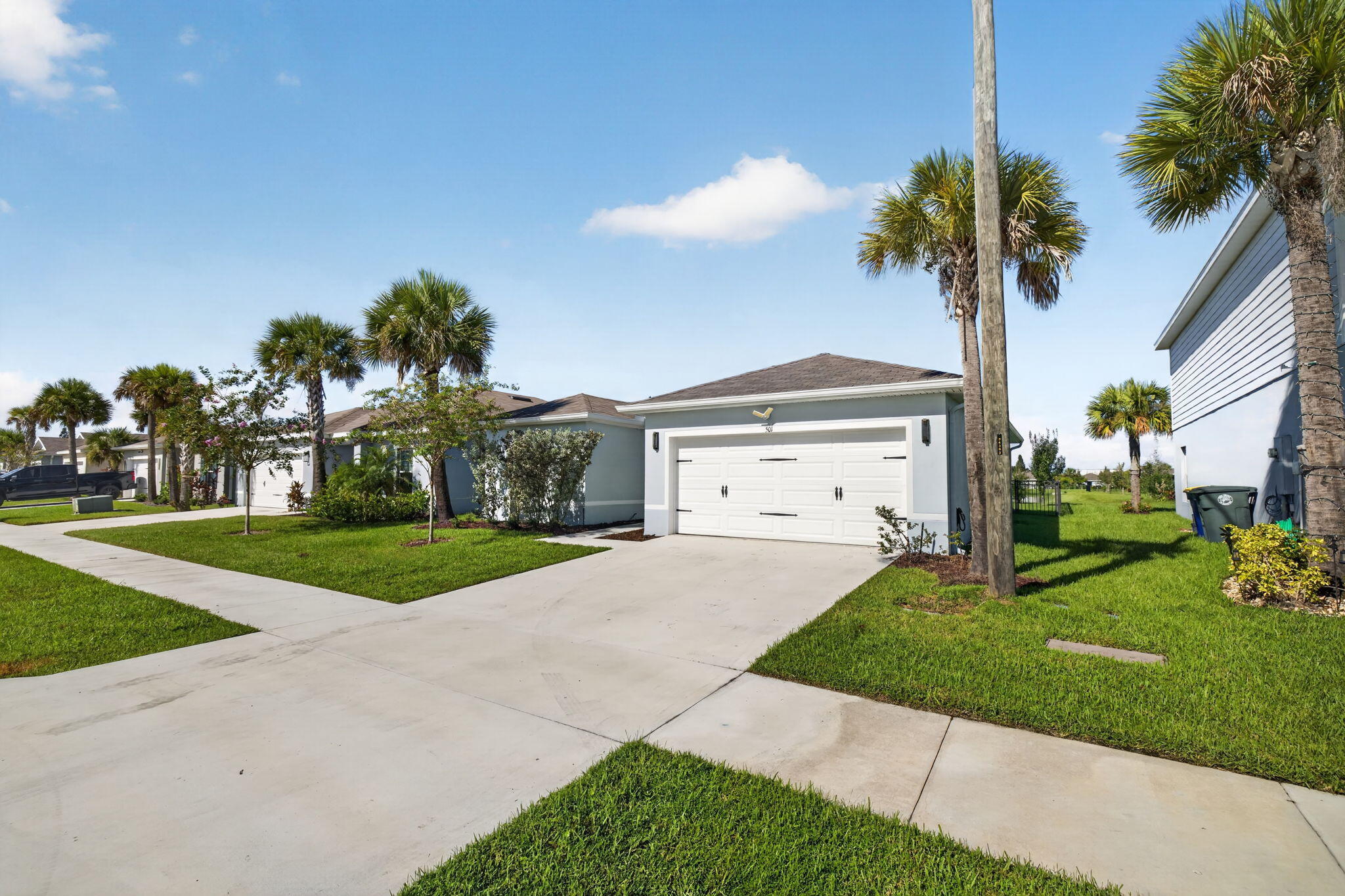 501 CHERIMOYA Street