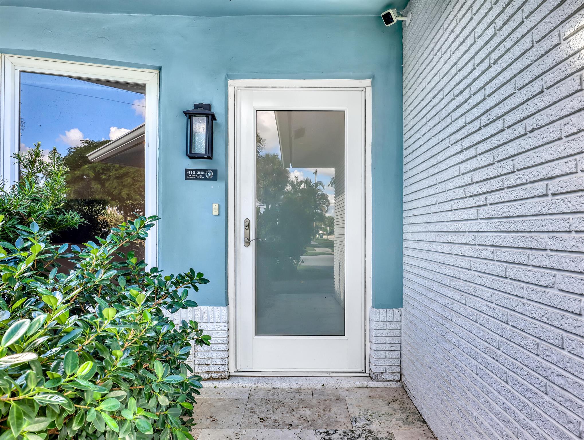 COUNTRY CLUB VILLAGE SEC - Residential Lease