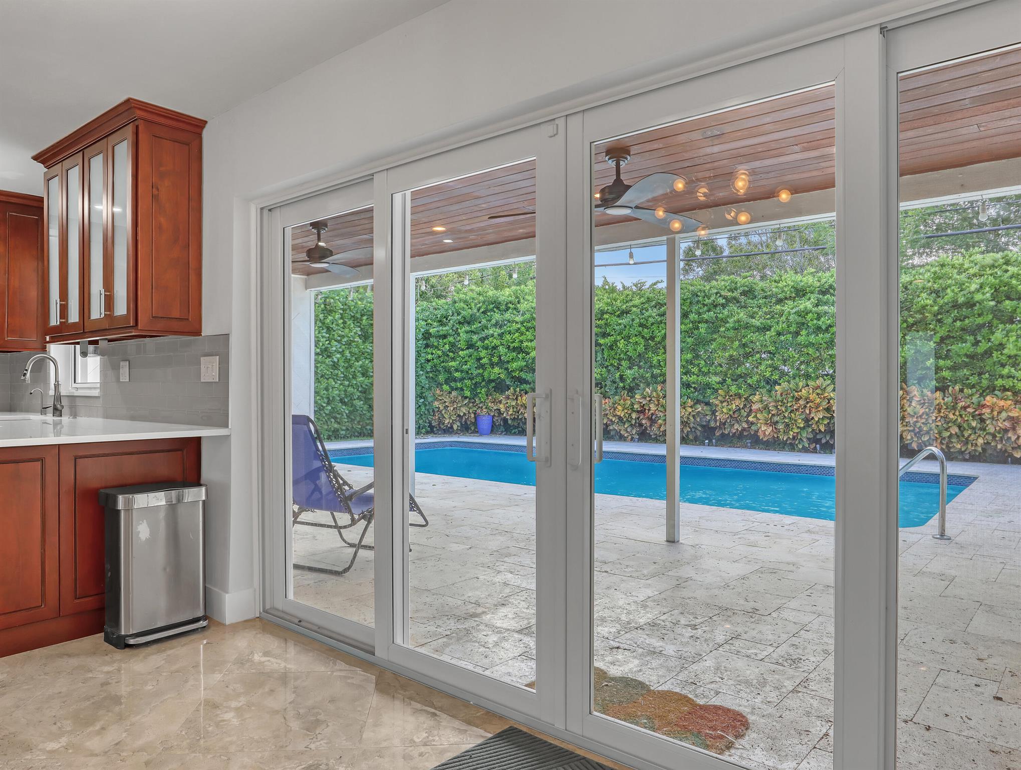 COUNTRY CLUB VILLAGE SEC - Residential Lease