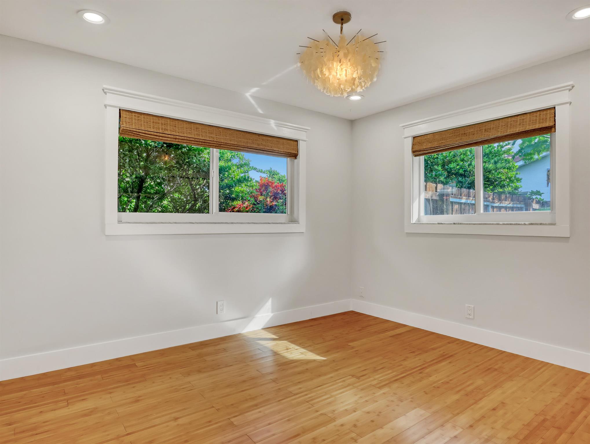 COUNTRY CLUB VILLAGE SEC - Residential Lease