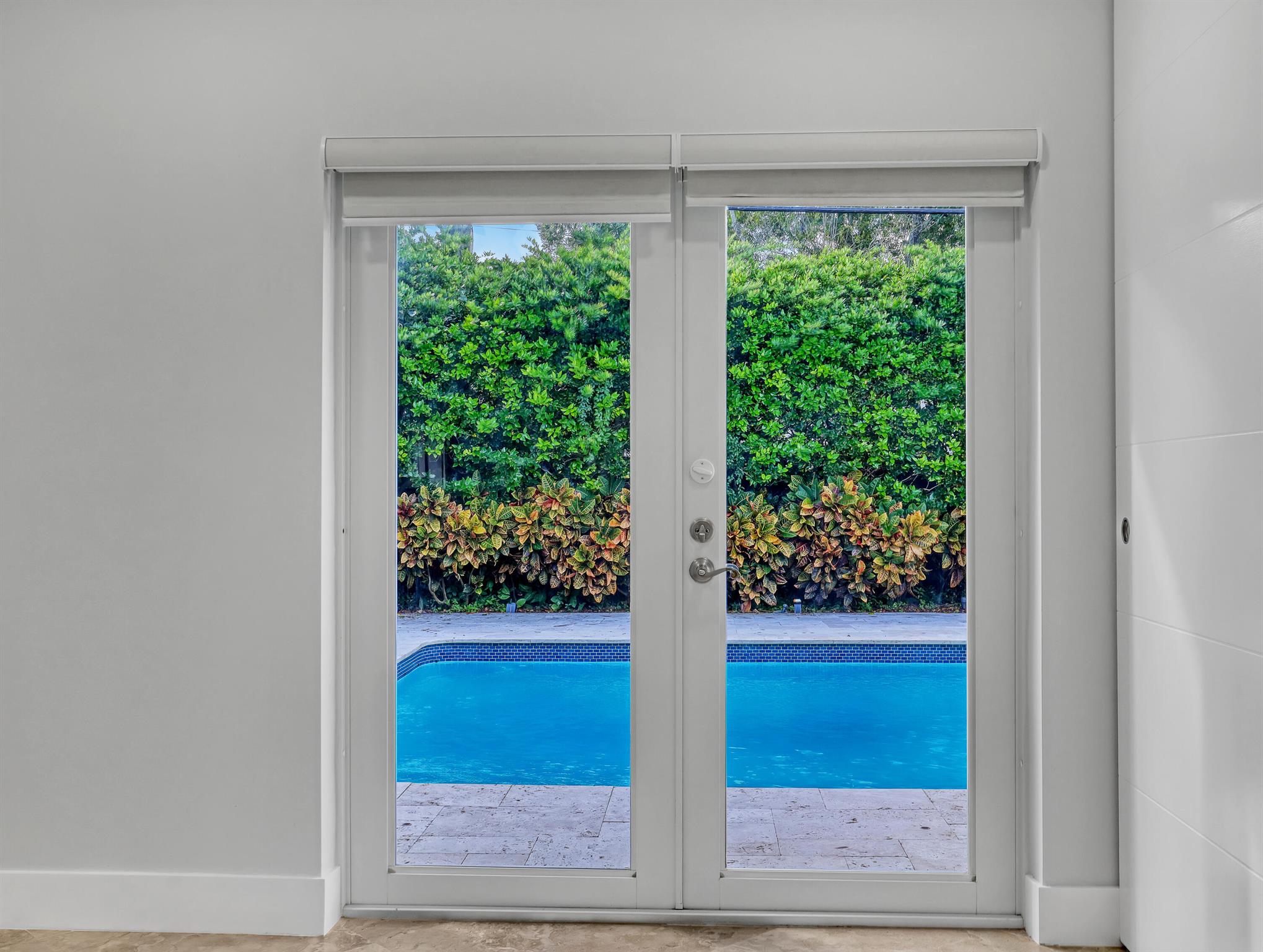 COUNTRY CLUB VILLAGE SEC - Residential Lease