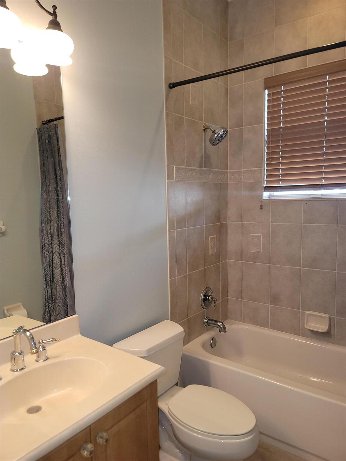 DIAMOND C RANCH POD C - Residential Lease