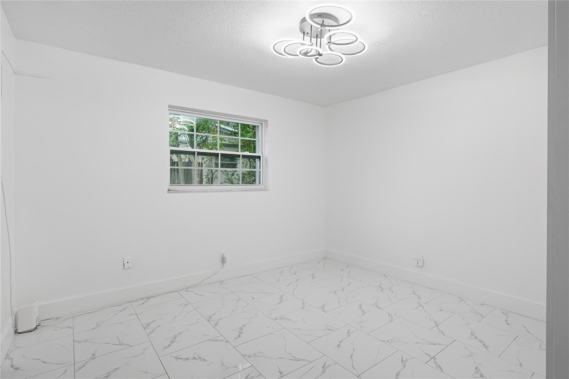 Oriole Margate Sec 1 69-1 - Residential