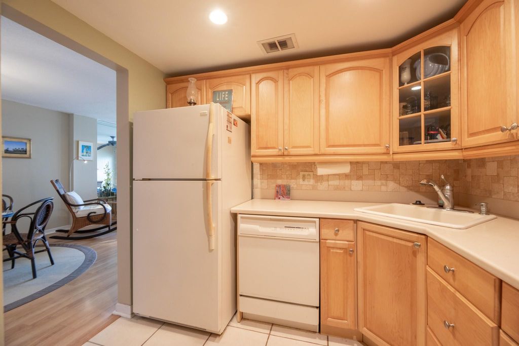 Photo of 305 N Pompano Beach Boulevard #505, Pompano Beach, FL 33062 (MLS # F10548034)