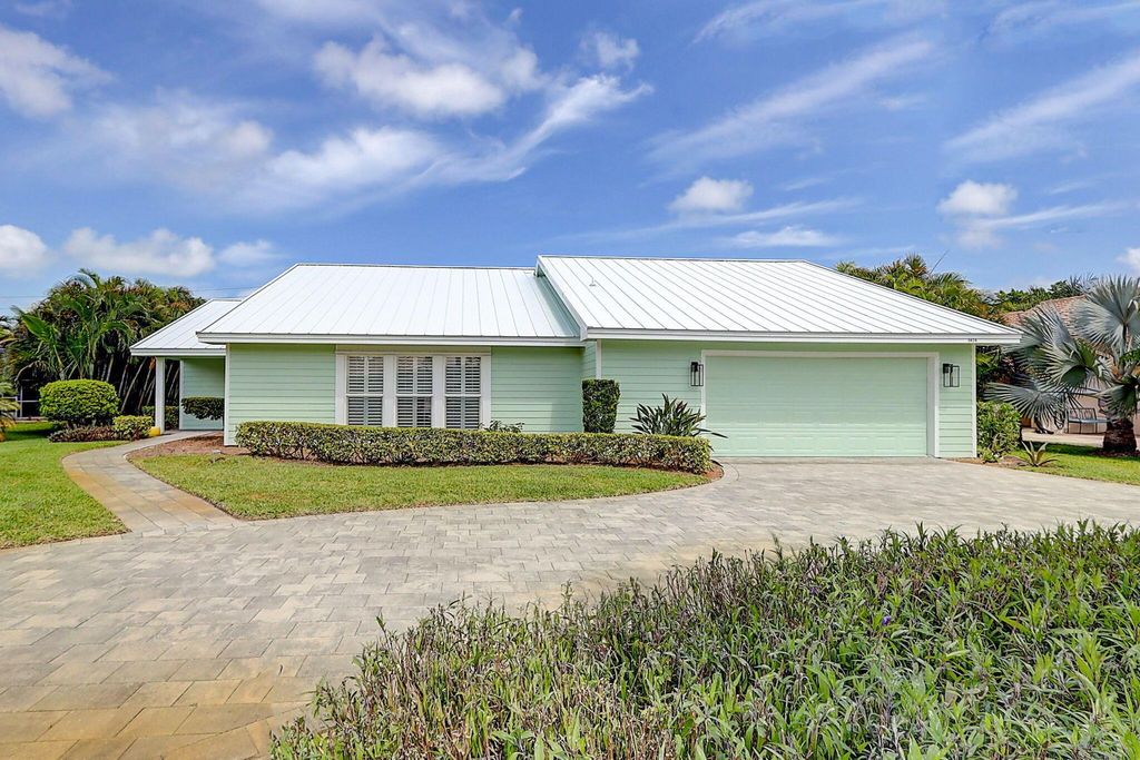 Photo of 3824 SE Fairway E, Stuart, FL 34997 (MLS # R11102494)