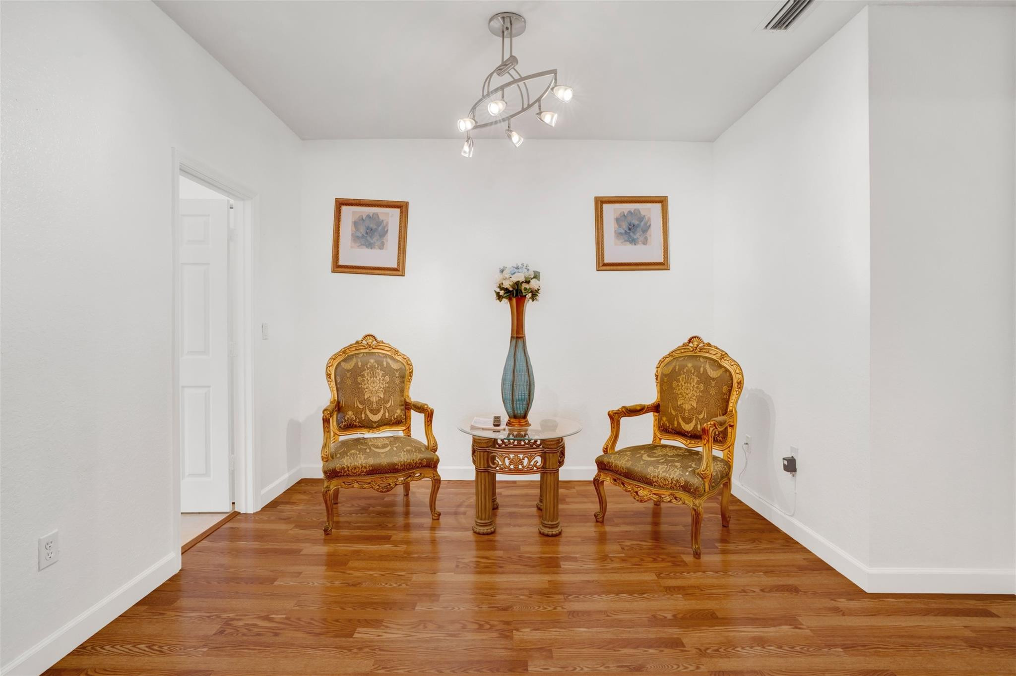 Tuscany 173-129 B - Residential