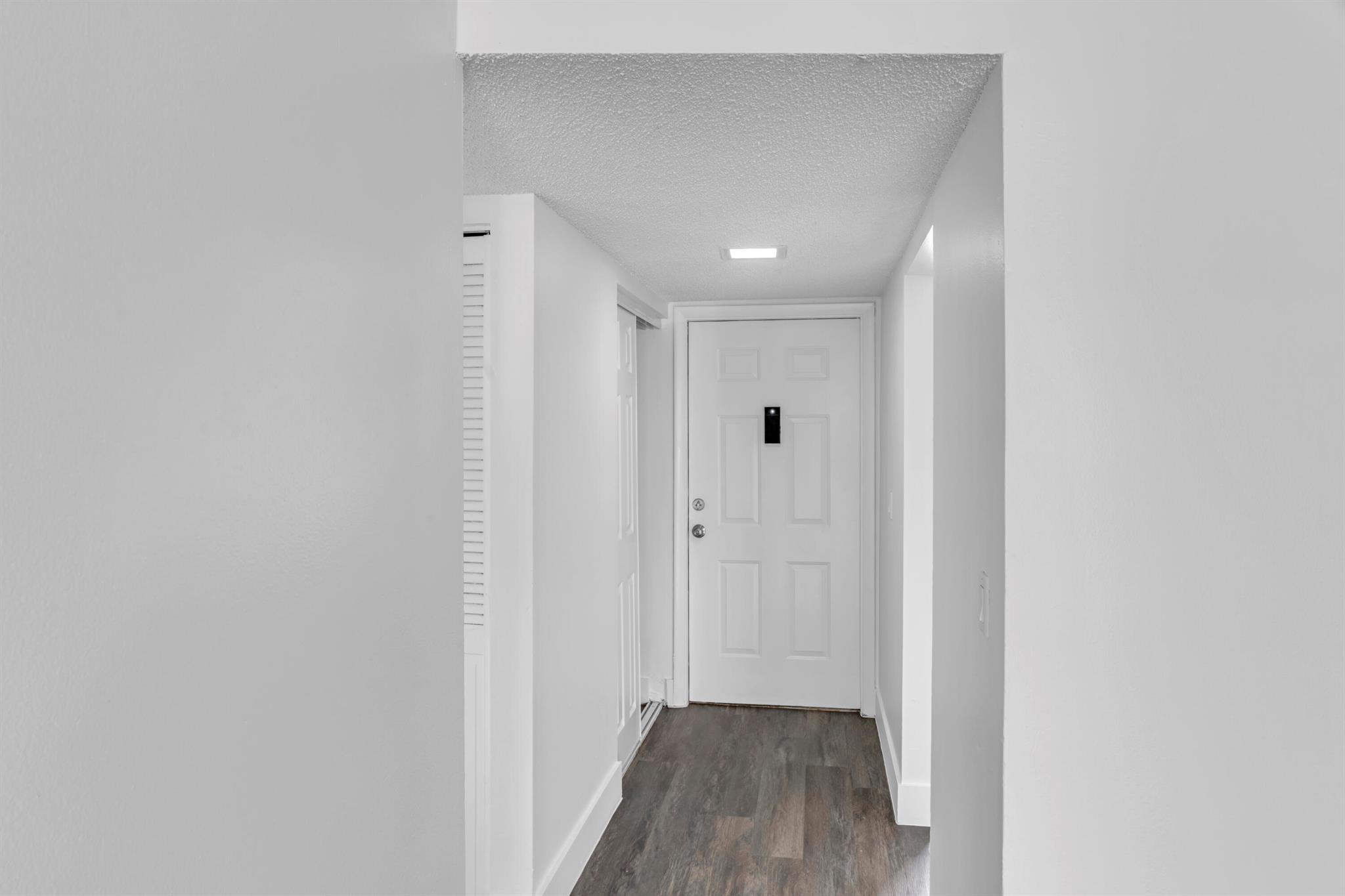 ROYALE GARDENS CONDO - Residential Lease