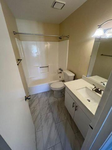 ROYALE GARDENS CONDO - Residential Lease