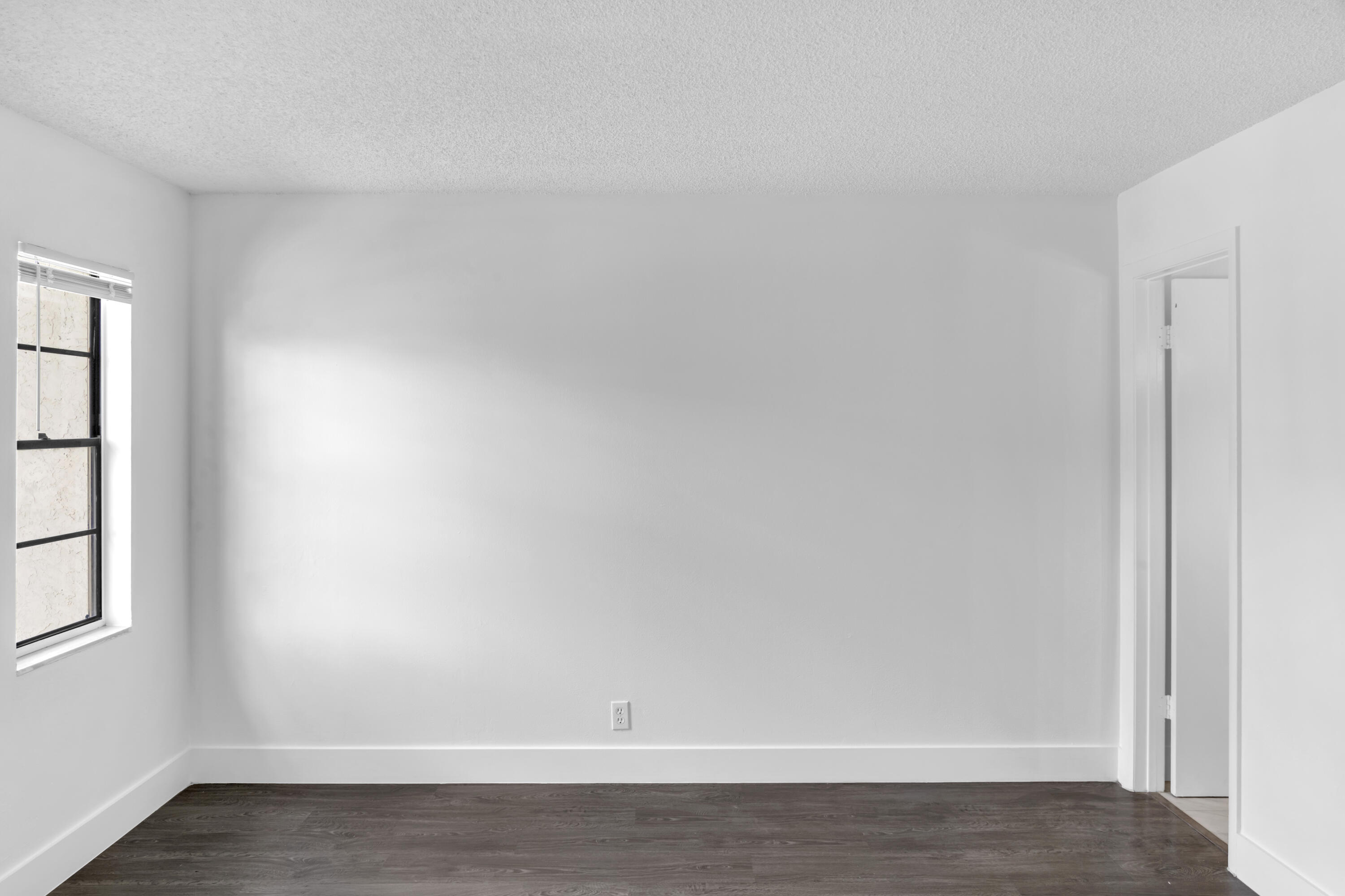 ROYALE GARDENS CONDO - Residential Lease