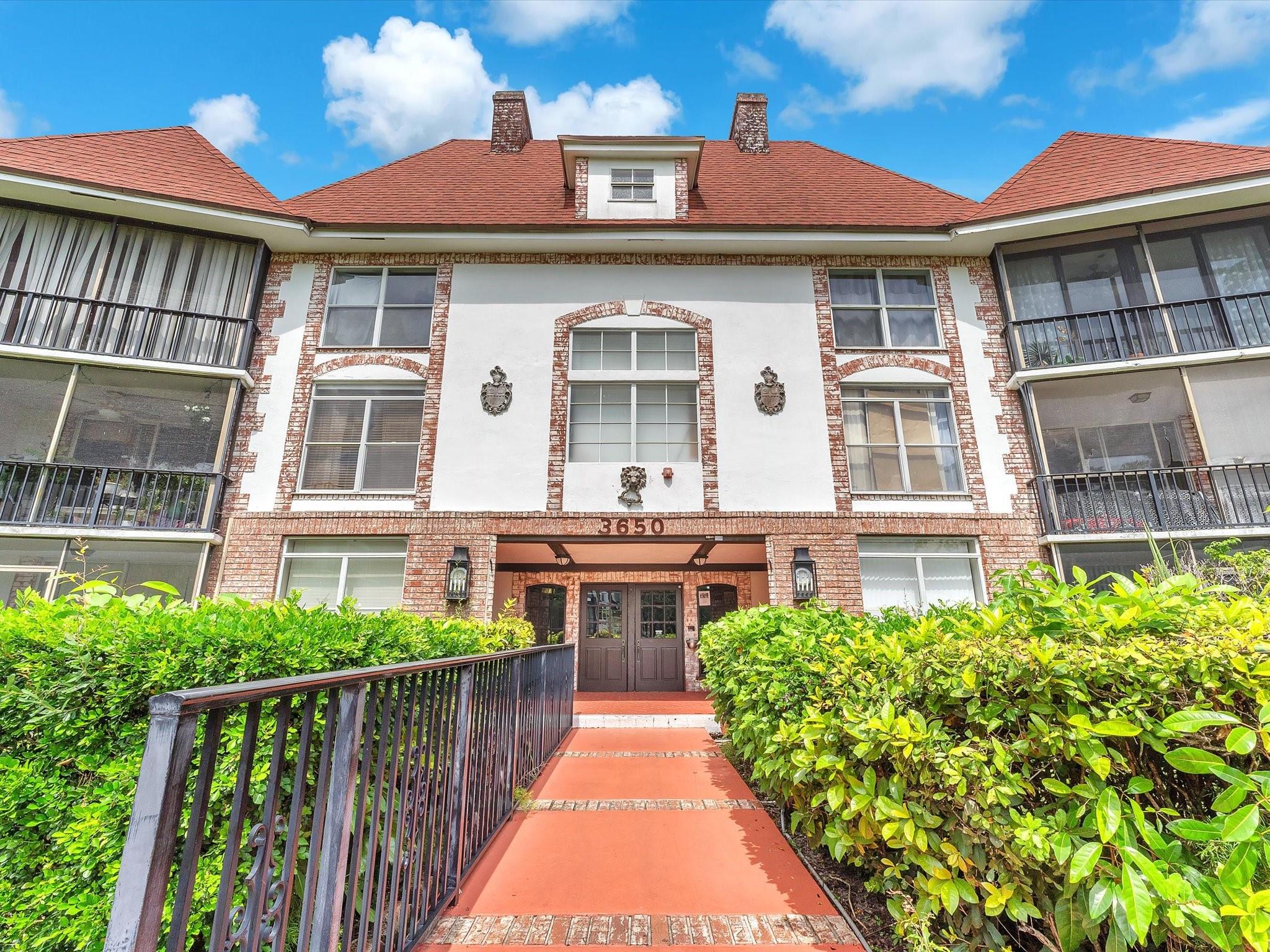 Nestled in a highly desirable neighborhood, this cozy 1-bedroom, 1-bathroom condo offers an excellent investment opportunity. With a reliable tenant already in place on a month-to-month lease, you'll start earning immediately. Currently paying slightly below market value, there's potential for increased rental income. Don't miss out on this rare find in a sought-after area – perfect for savvy investors! DUE TO TENANTS PRIVACY, PICTURES ARE LIMITED. THESE PHOTOS ARE NOT A BIT OLDER. BEST TO VIEW IN PERSON.