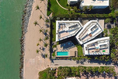 A home in Palm Beach Shores