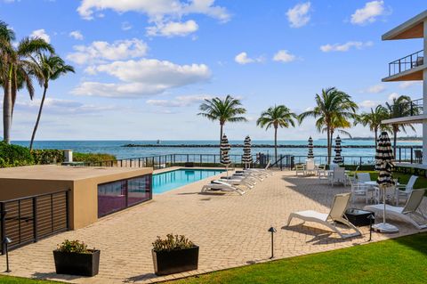 A home in Palm Beach Shores