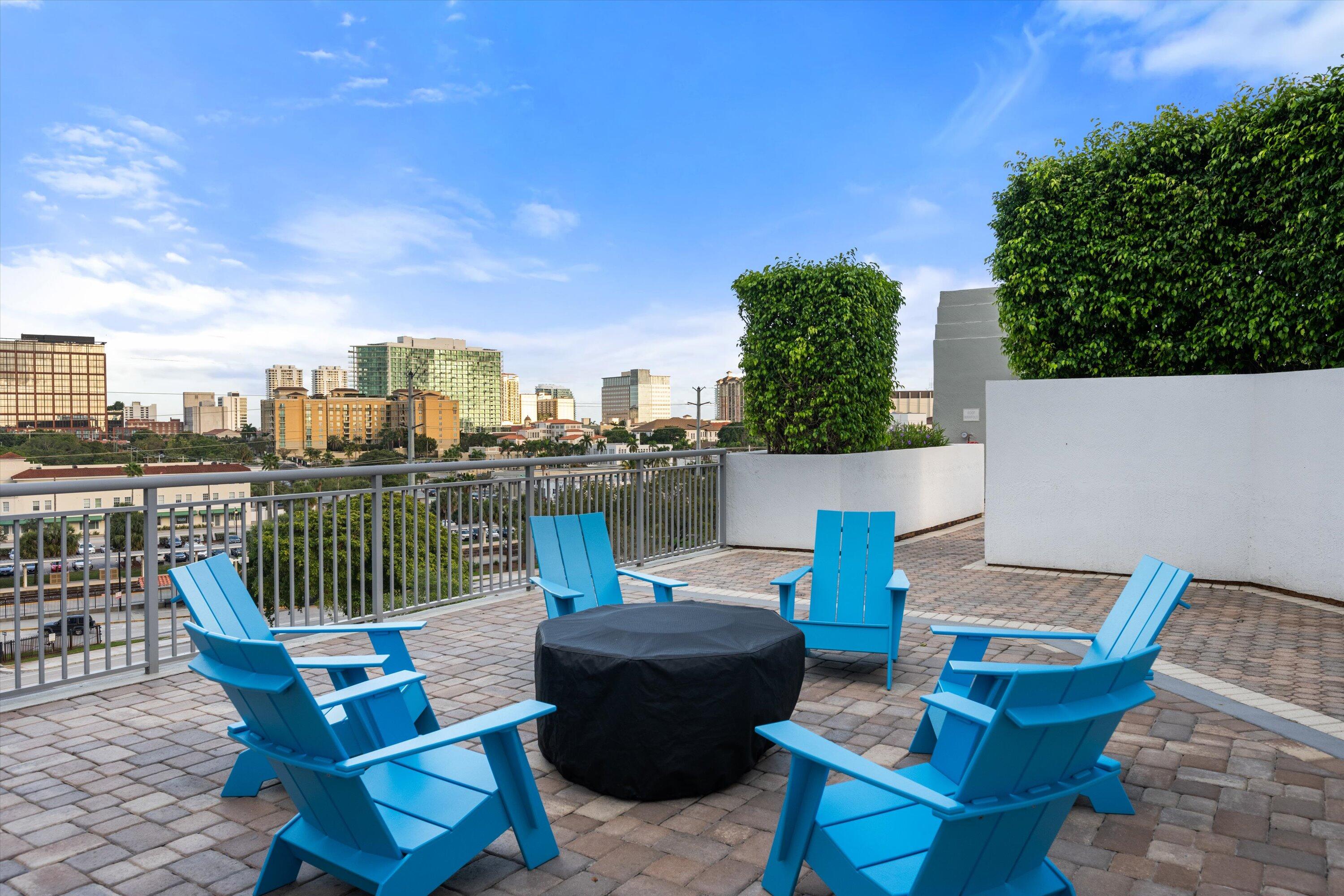 EDGE CONDO - Residential
