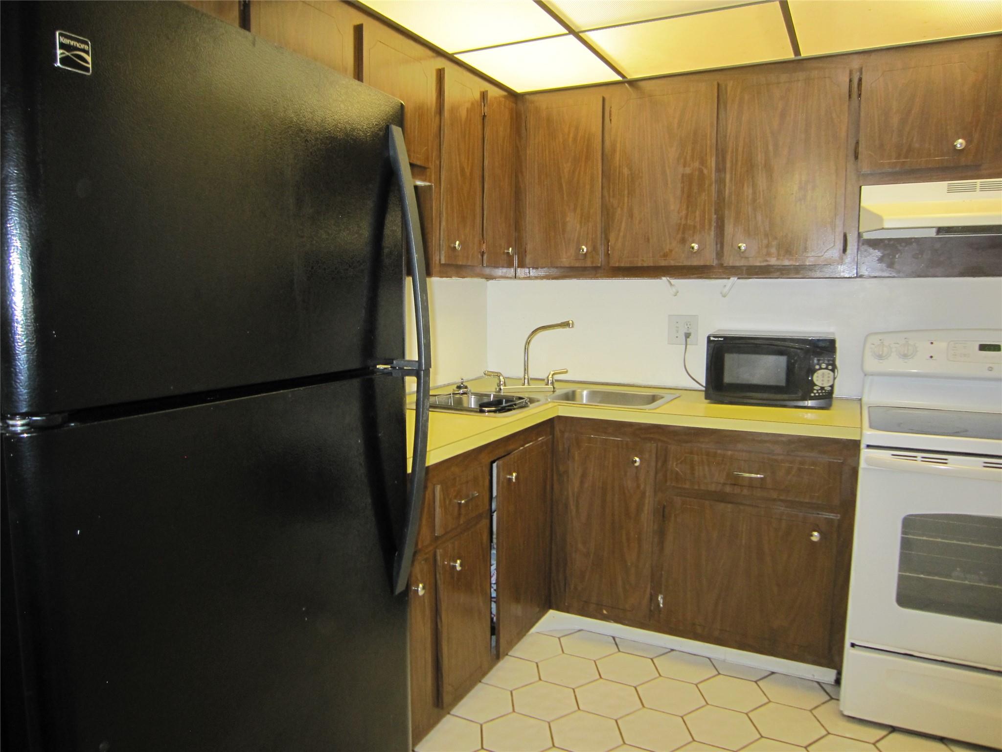 Bermuda Club Bldg 11 - Residential