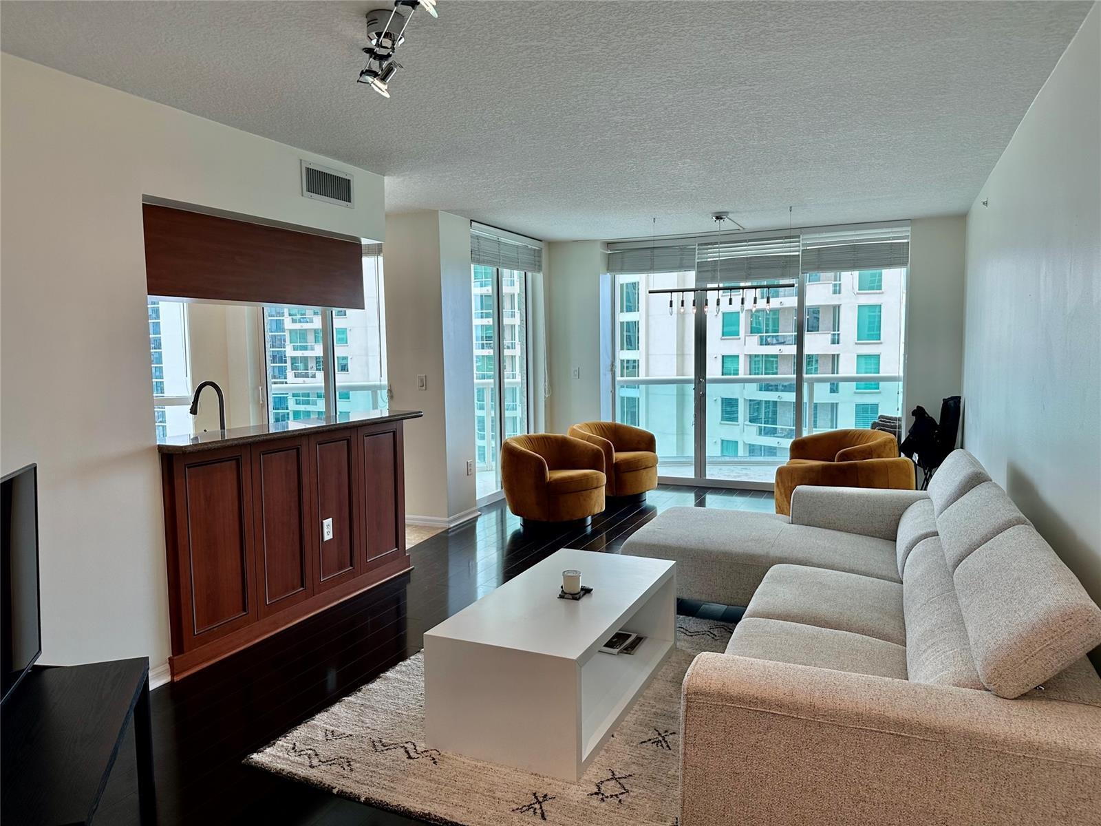 WATERGARDEN - Residential Lease