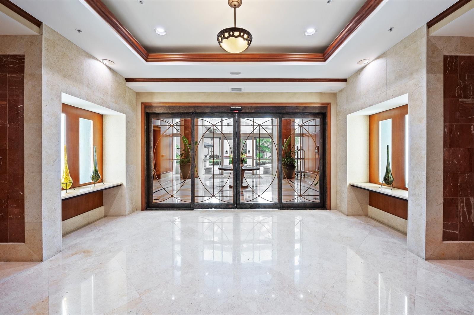 WATERGARDEN - Residential Lease