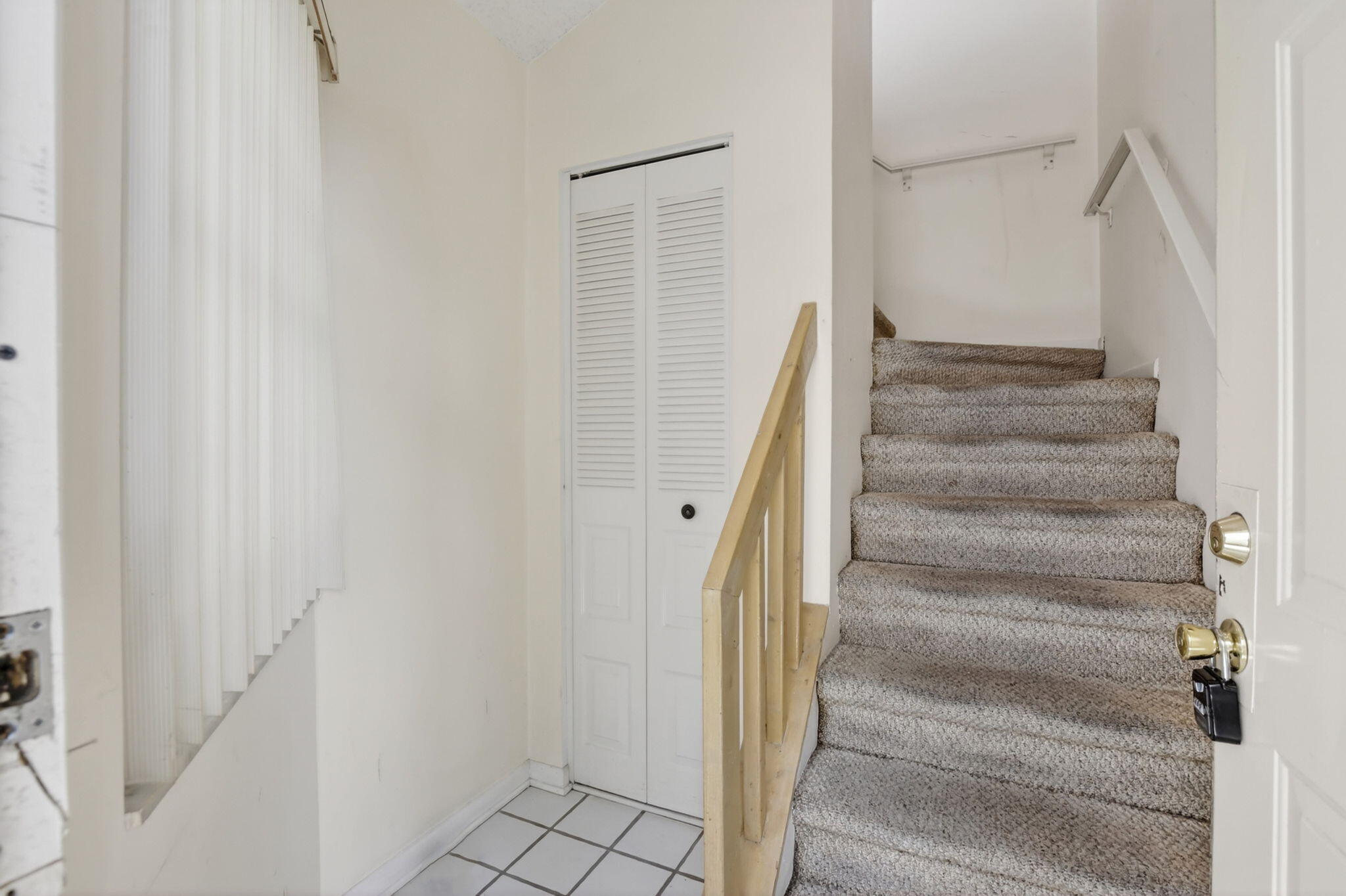 CHATHAM TOWNE AT JACARANDA CONDO - Residential