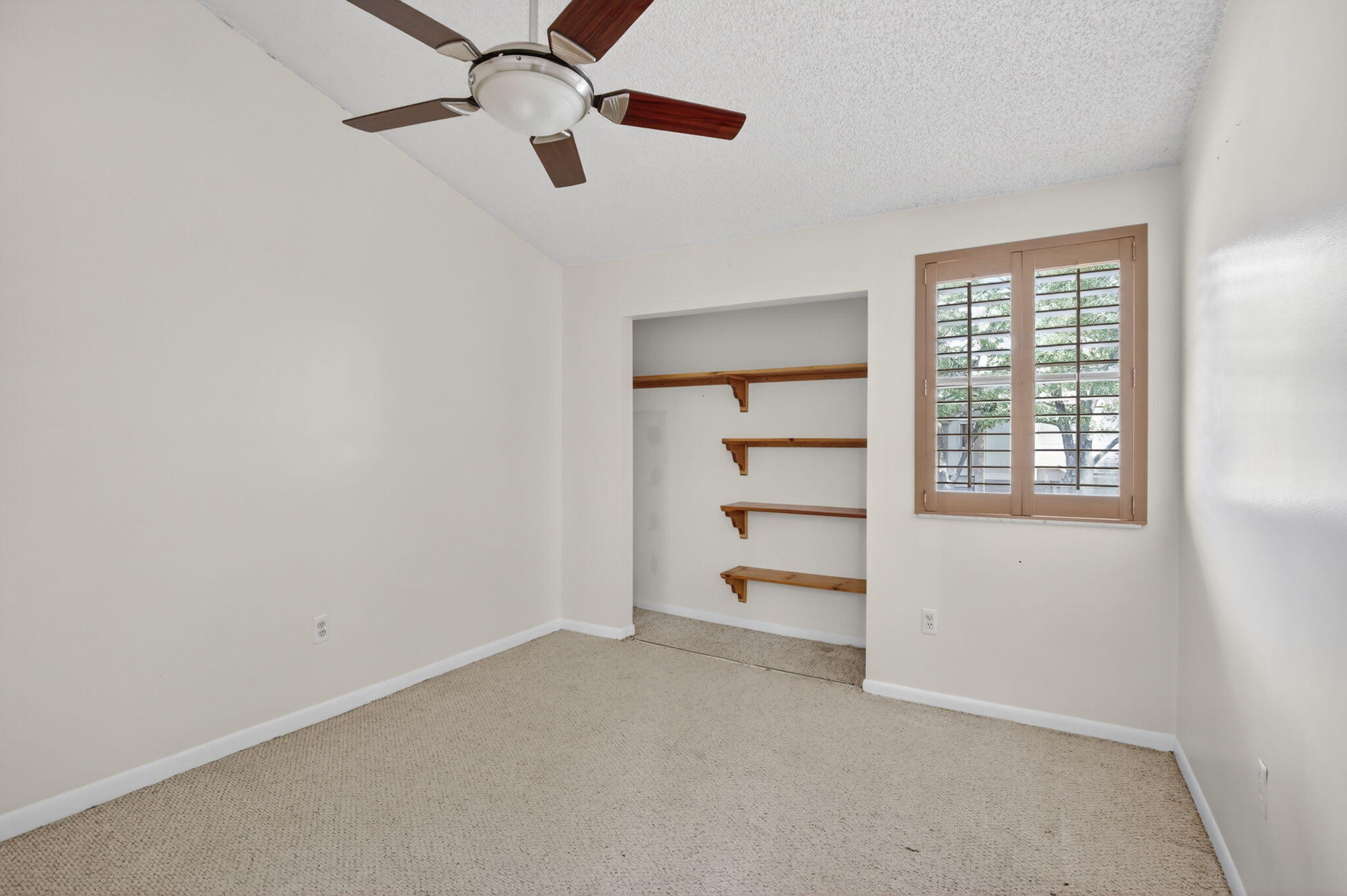 CHATHAM TOWNE AT JACARANDA CONDO - Residential