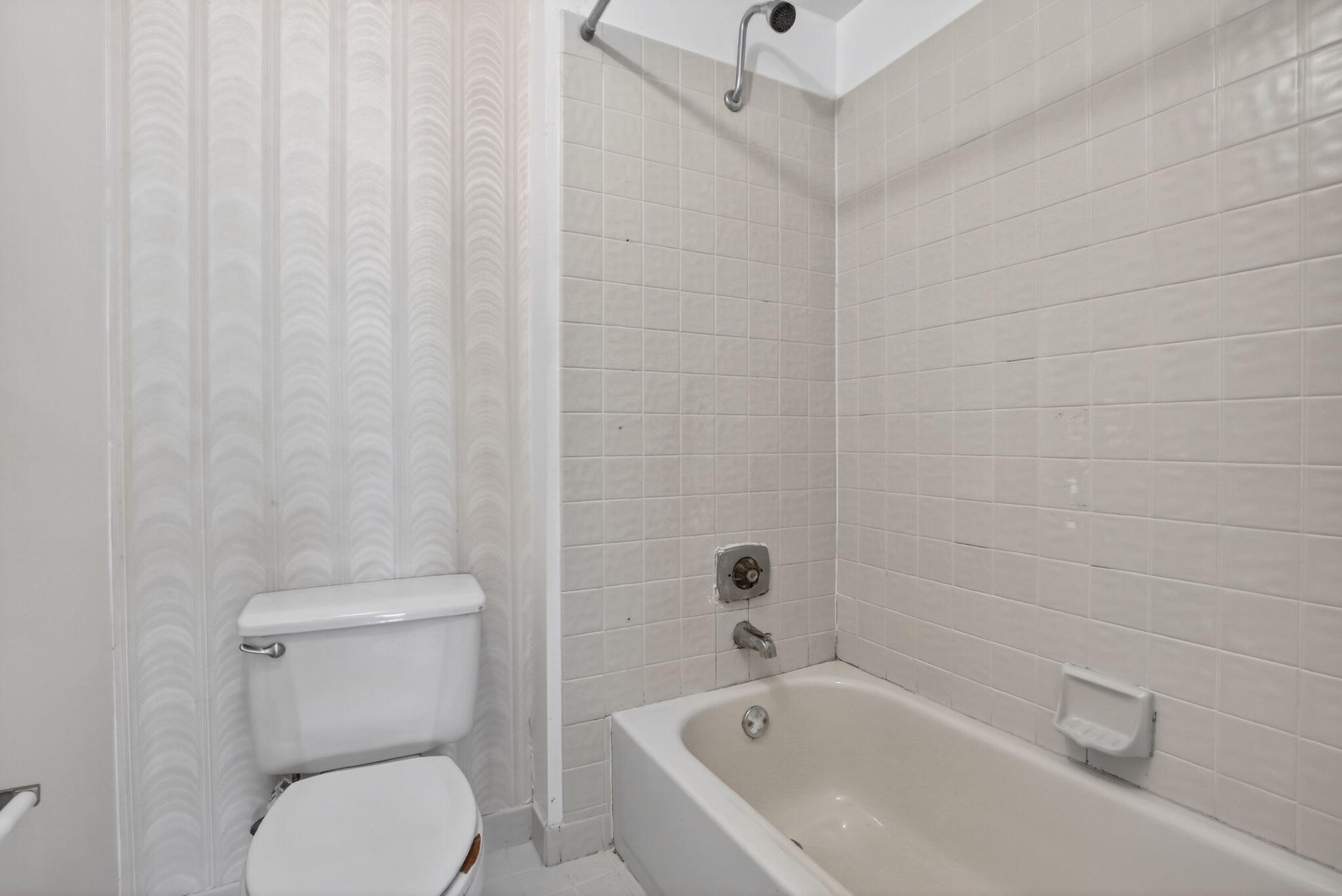CHATHAM TOWNE AT JACARANDA CONDO - Residential
