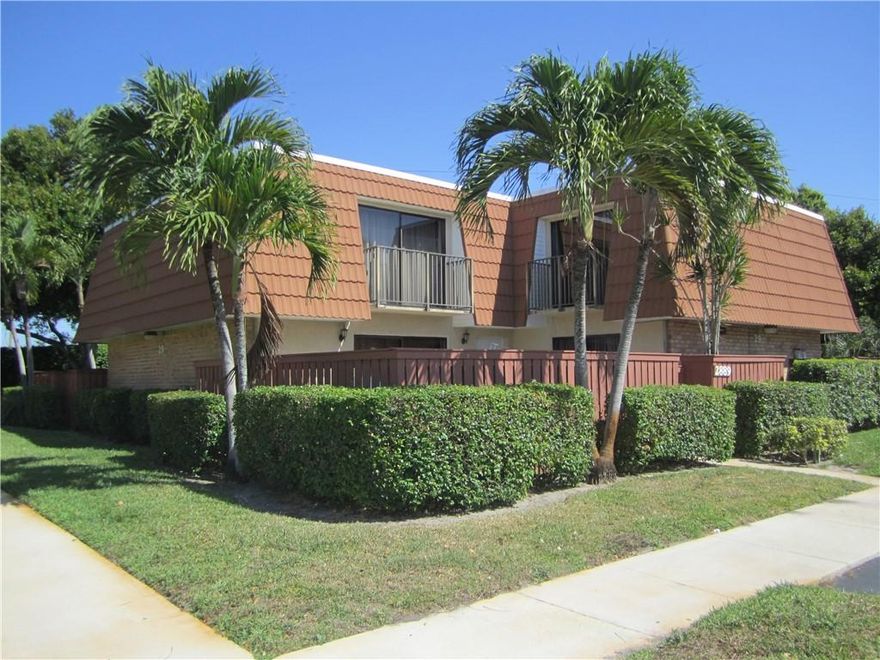 PRESTIGIOUS WATERFORD COURTYARD TOWNHOME AREA-2 BEDROOMS/2.5 BATHS-UPDATED KITCHEN/GRANITE COUNTERTOPS AND STAINLESS-STEEL APPLIANCES-NEW WASHER & DRYER-NEW LAMINATE FLOORING IN THE BEDROOMS-NEEDS SOME LOVE-PRIVATE COURTYARD AREA PERFECT FOR ENTERTAINING-BOTH BEDROOMS HAVE BALCONY OVERLOOKING THE COURTYARD-SW CORNER BRIGHT AND SUNNY-2 ASSIGNED PARKING SPACES-COMMUNITY POOL-PET FRIENDLY-BUT ONLY ONE 20LBS OR LESS-ROOF, SEWER, TRASH & EXTERIOR BUILDING INSURANCE INCLUDED IN MAINTENANCE-NO LEASING UNTIL 4 YEARS OF OWNERSHIP-SELLER REQUEST CLOSING AGENT TO BE CHRIS EMA ESQ.-CLOSE TO I95/TURNPIKE & SAWGRASS EXPWY-EZ TO SHOW SUPRA LOCKBOX ON FRONT DOOR-