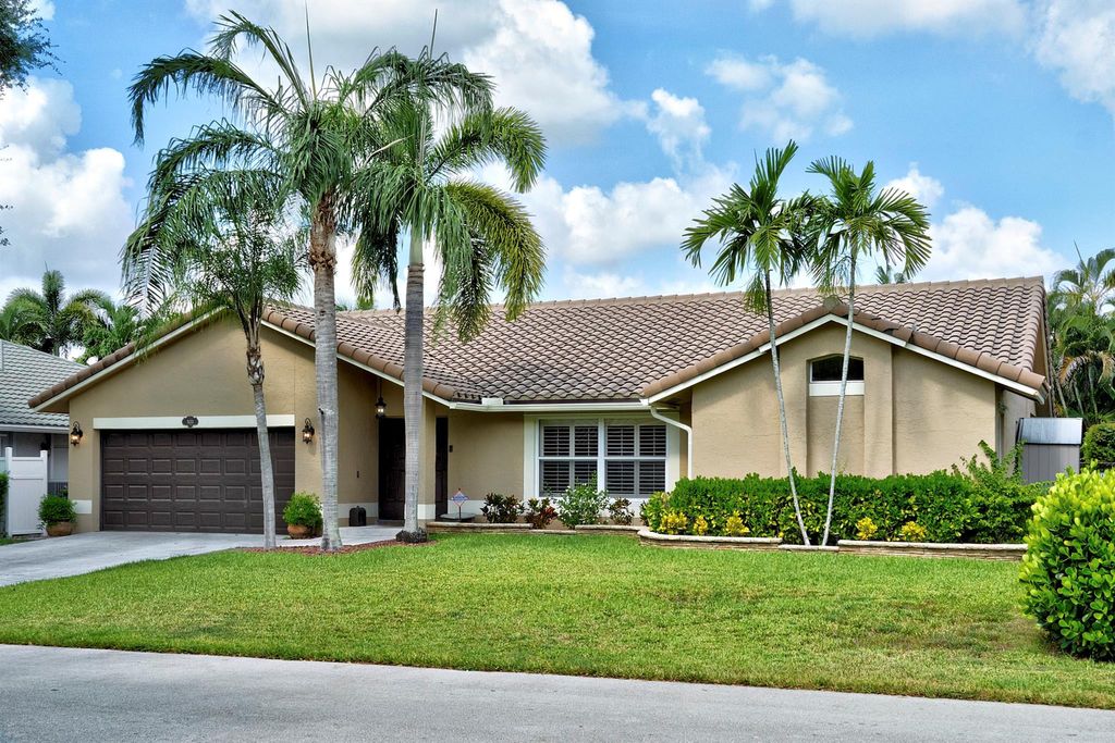 Photo of 5133 NW 47th Avenue, Coconut Creek, FL 33073 (MLS # F10534305)