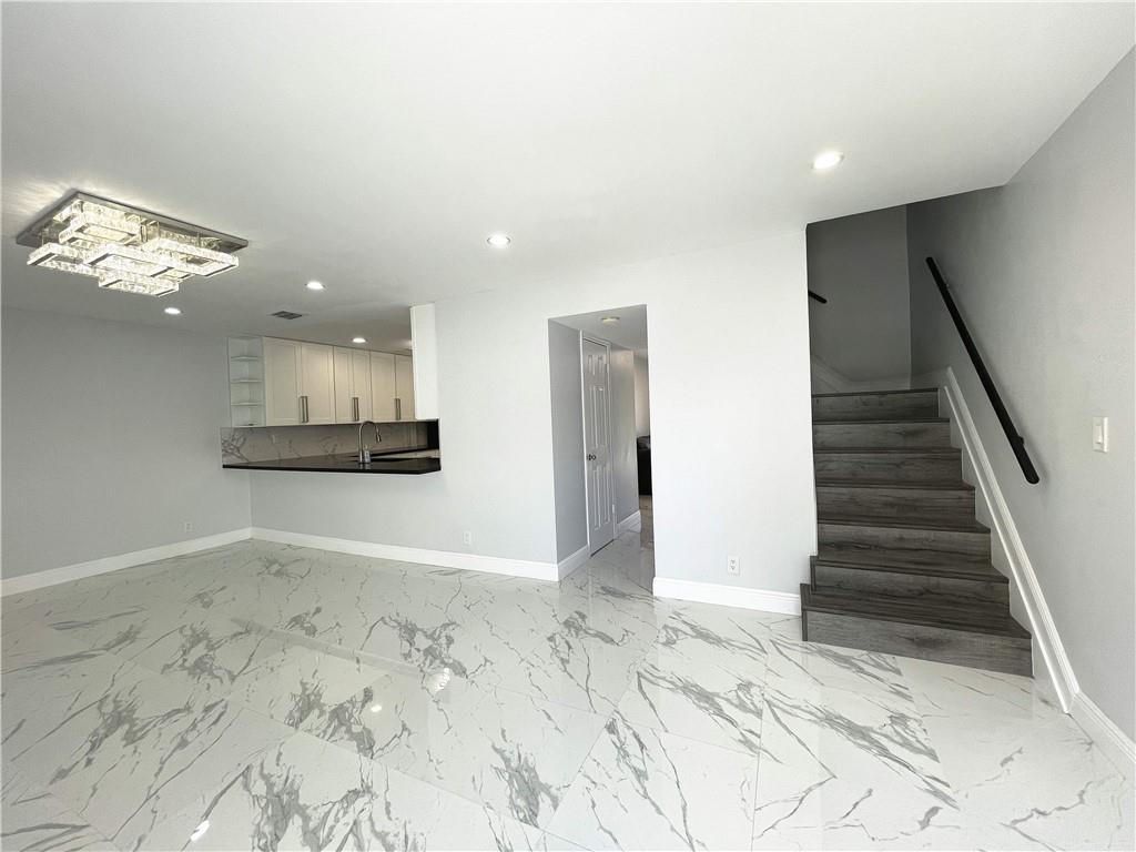 ARROWHEAD GOLF AND TENNI - Residential