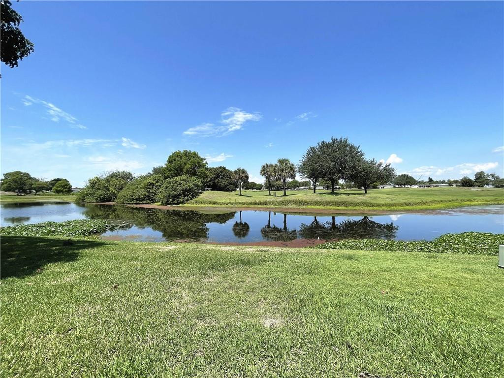 ARROWHEAD GOLF AND TENNI - Residential
