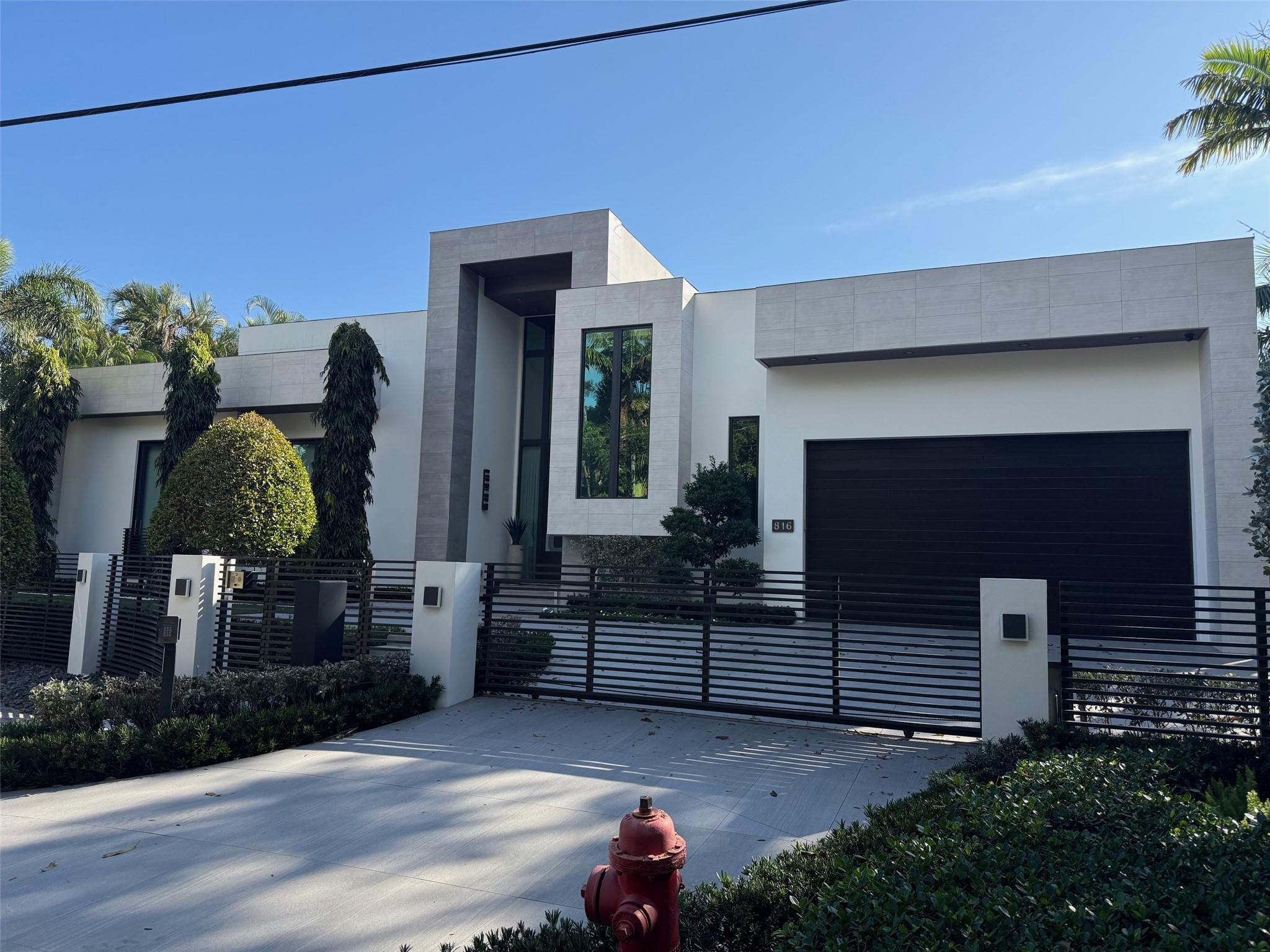 816 Riviera Isle Drive