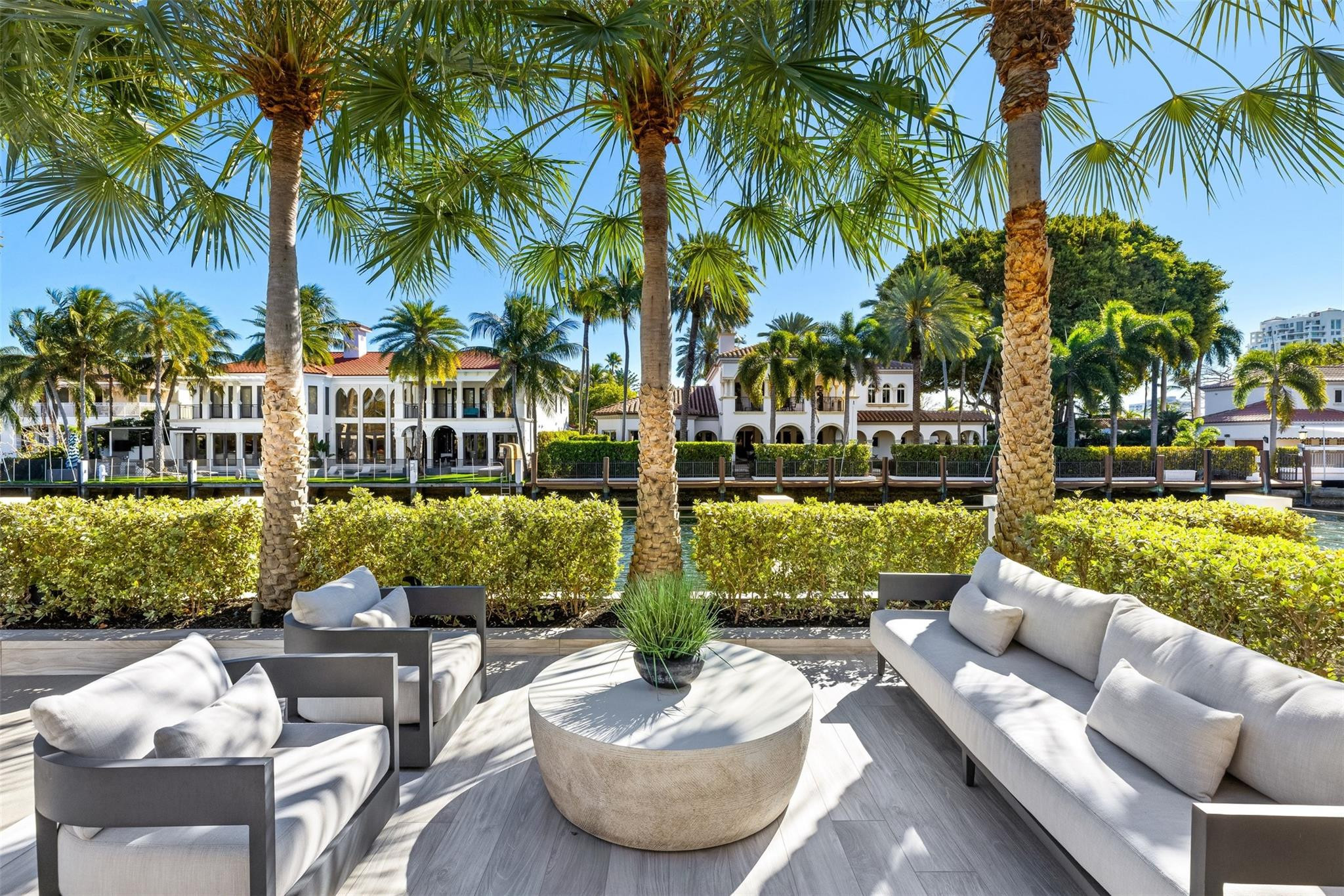 RIVIERA - Residential