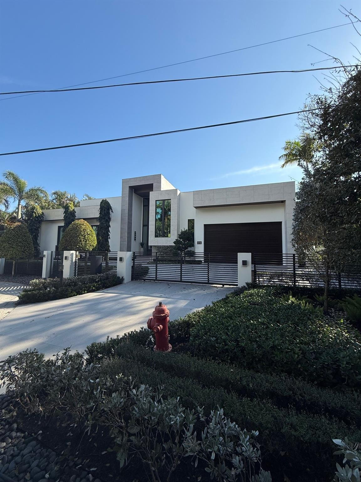 816 Riviera Isle Drive